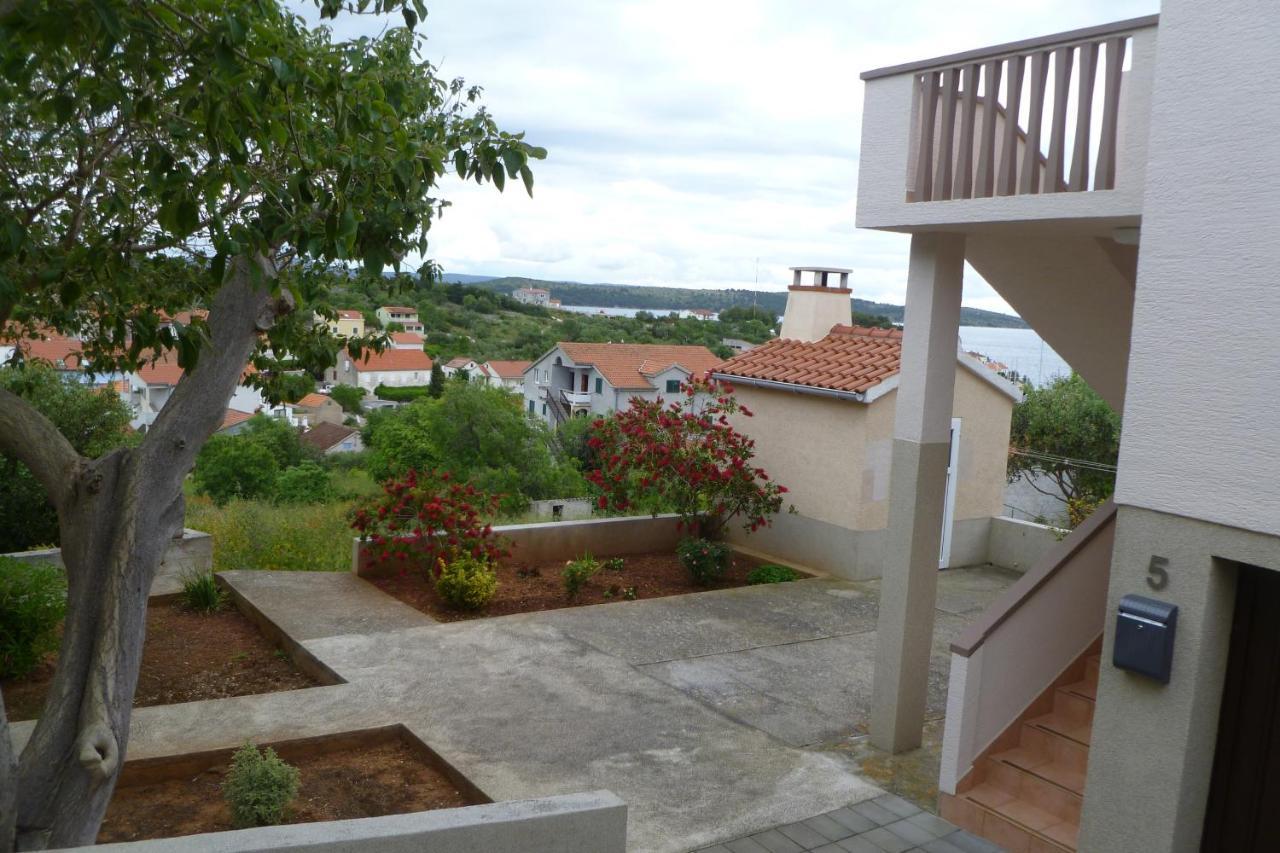 Apartments With A Parking Space Sali, Dugi Otok - 8154 Eksteriør bilde